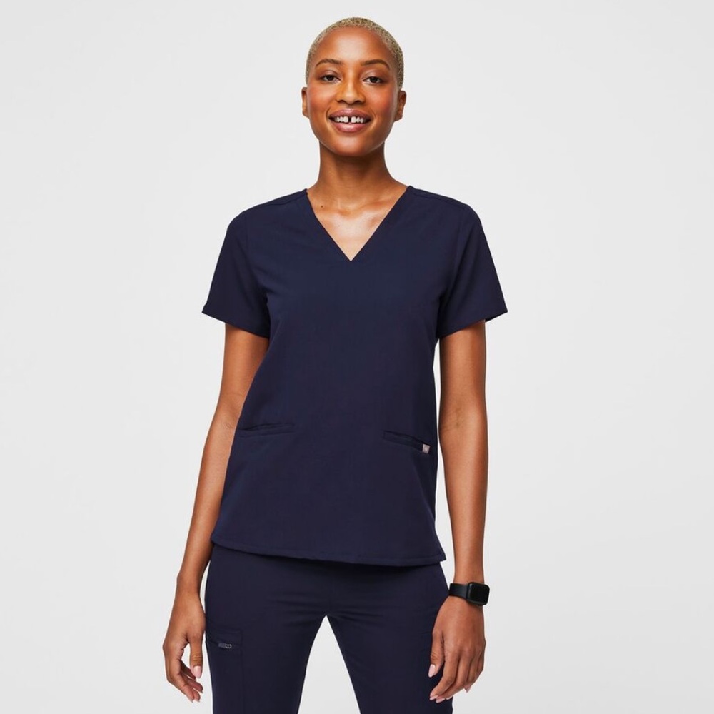EUC Casma scrub top